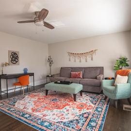 Avondale Haven Near it All WiFi, King Bed & Pets