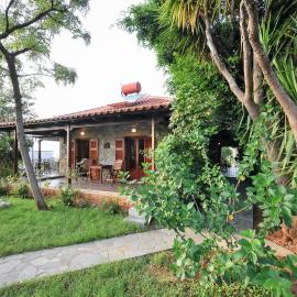Villa Onar a stone house with amazing view, khách sạn ở Stoupa