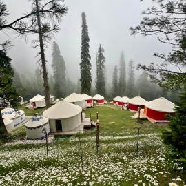 The Glamping Spot Changla Gali, viešbutis mieste Retri Gali