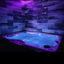 Spa le petit feu, suite avec jacuzzi, sauna etc