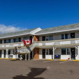 Olde Brunswick Inn & Suites Port Hawkesbury, hotel sa Port Hastings
