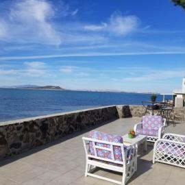 Family Friendly Retreat in Cholla Bay Steps to the Beach, hotel v destinaci La Choya