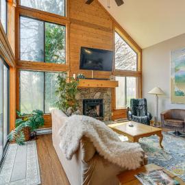 Community Perks! Somerset Retreat w/ Private Deck、サマセットのホテル