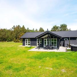 5 star holiday home in Rømø
