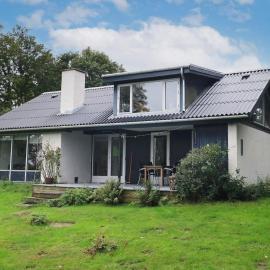 6 person holiday home in Roslev
