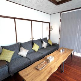 沖縄市一棟貸 最大10名 BBQ 駐車場3台 ライカム8分 Yurari House, hotell i Okinawa stad