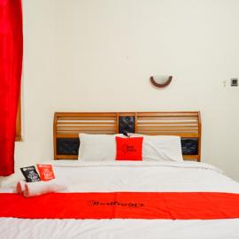 RedDoorz near Tugu Yogyakarta