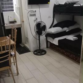 Rominaluxe Property Rentals Room sharing -Bunk bed space, hotel em Solano