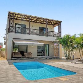 Blue Zebra - 4BR La Gaulette Villa with Pool and Mountain Views
