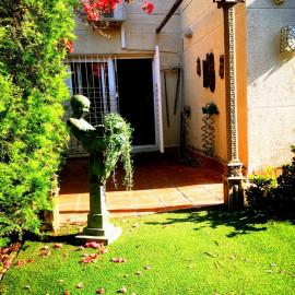 Casa Micho, hotel en Tomares
