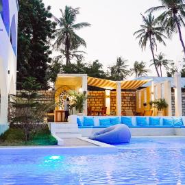 Luxury Stay Close to Temple Point