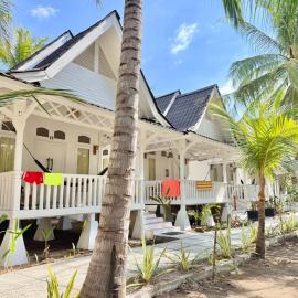 Bronze Bungalows
