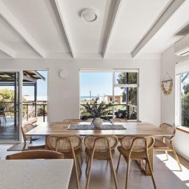 The Surf Nook - Walk to Beach - Family Friendly