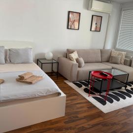 Urban Nature Ljubljana Apartment with Free Parking & Balcony
