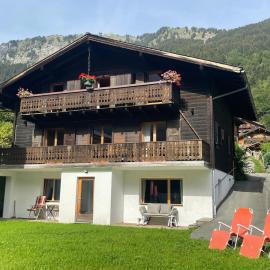 Chalet le Knou, hotell sihtkohas Champéry