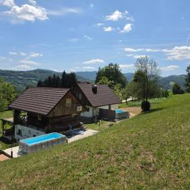 Apartments Pajek & Pajcevina on the Hayrack