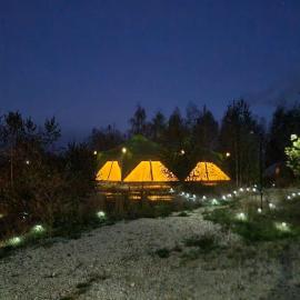 Sambodhi Village Retreat - Glamping, Yoga & Meditation,, hotel Bughea de Susban