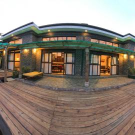 Rift Craters Eco Lodge, מלון בKichwamba