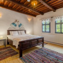 Casa Veche Leheceni (8-Room Country House), Hotel in Leheceni