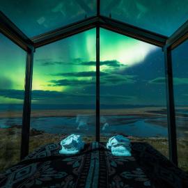 Panorama Glass Lodge WEST, отель в городе Акранес