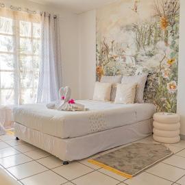 Ti Kaz Doudou T2, sea view and cozy garden