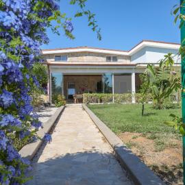 Mabell Guest House, hotel u gradu Čivitavekja