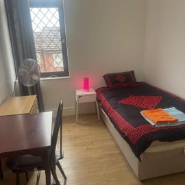 Comfortable Single Rooms Near Derby City Centre