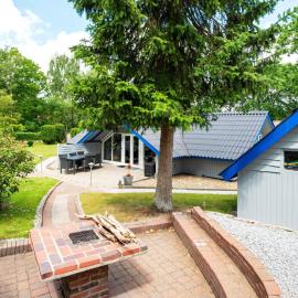 4 star holiday home in Ansager, hótel í Ansager