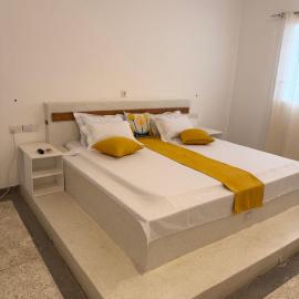 Eden Twin Beach Villas - Villa 184: Mambrui şehrinde bir otel
