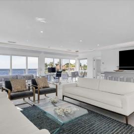 Sophisticated 3BR Oceanfront Home with Loft