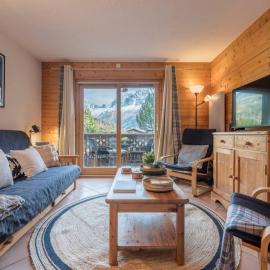 Refuge d'Ian - Close to Ski Piste Prarion - Swimming pool & Gym - By Cozee Rentals, hotel a Les Houches