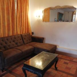 Appartement Spacieux T 4 pour 6 à 8 personnes à La Coupole pour 2 Nuits minimum, linge fournis, hotel v destinácii Saint-Léonard-de-Noblat