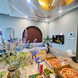 Meihome Onsen Ecopark Hưng Yên, hotel di Cong Luận