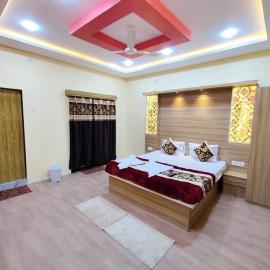 1TOURIST Hotel Family Inn