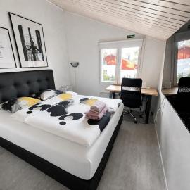 Kulta Villa, keskellä Vuokattia sisältyy Sauna, ilmainen Pysäköinti, Wi-Fi, 65smartTV, oma pieni piha alue, sopii perheille – hotel w mieście Vuokatti