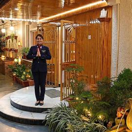 Hotel Chaman Palace
