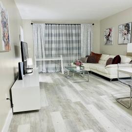 Modern 1BR 2BA Condo 1Block to Aventura Mall