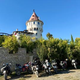 Keshtjella Duka, hotel a Rrëshen