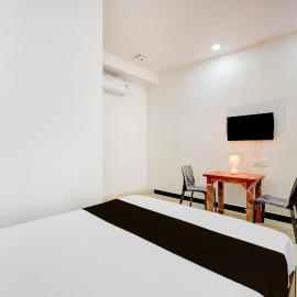 Super Hotel O P3 Thumkunta, hotel di Hyderabad