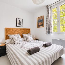 Gîte 3 étoiles chaleureux avec poêle - Canal du Midi & Carcassonne، فندق في Alzonne