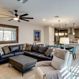 Steps to Pool & Park! San Tan-Area Family Getaway