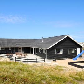 5 star holiday home in Harboøre, hotel a Harboør