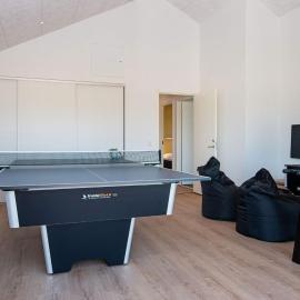 12 person holiday home in Ansager-By Traum, hotel sa Ansager