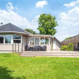 6 person holiday home in Aabenraa-By Traum