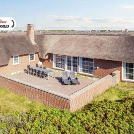 10 person holiday home in Ringkøbing