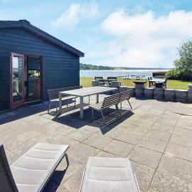 Lakefront Retreat in Sohojlandet，斯坎訥堡的飯店
