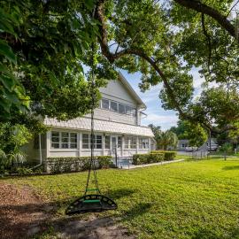 Promise Land Manor Historic home lake access, near parks and venues, hotel a Winter Haven