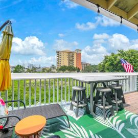 Sandpiper Cover 2020 near beach sleeps 4