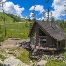 Elk Pointe Chalet