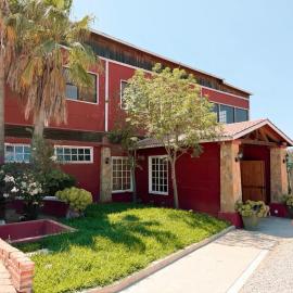 Hotel Villa Azura, hotell i Tecate